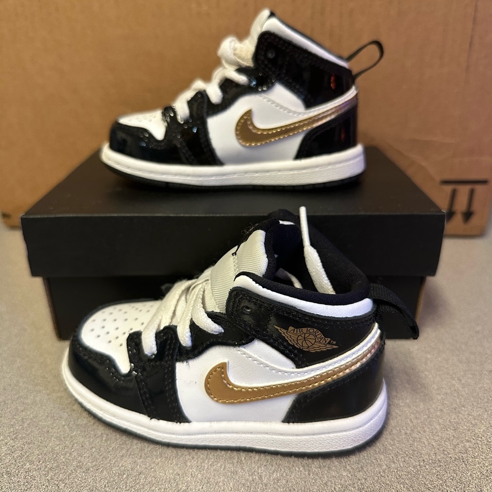 Nike Jordans size 6c